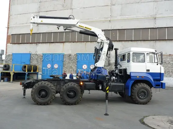 Тягач с КМУ Урал 44202  б/у