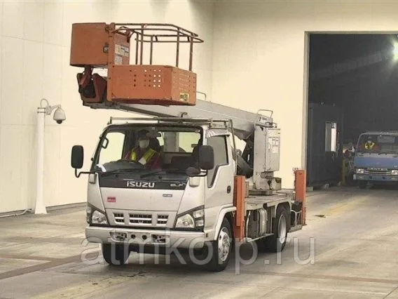 Автовышка Isuzu Elf  б/у