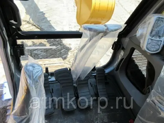Экскаватор Kato HD512-7 б/у фото 10