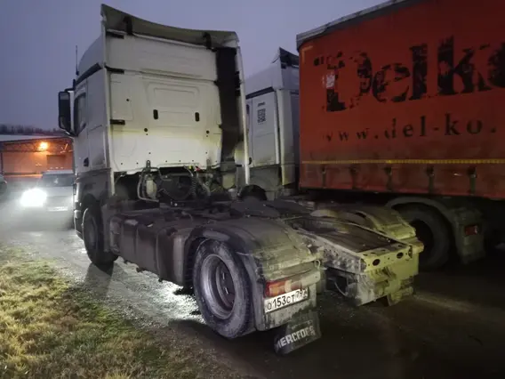 Седельный тягач Mercedes-Benz Actros 2022 года б/у фото 6