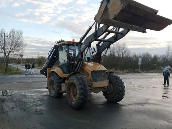 Экскаватор-погрузчик SHANMON 388H 2023 года б/у