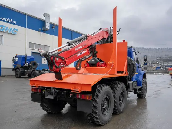 Лесовоз с КМУ Урал NEXT 5557-6151-72 2025 года новый фото 9
