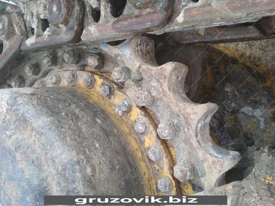 Бульдозер Komatsu D65 2016 года б/у