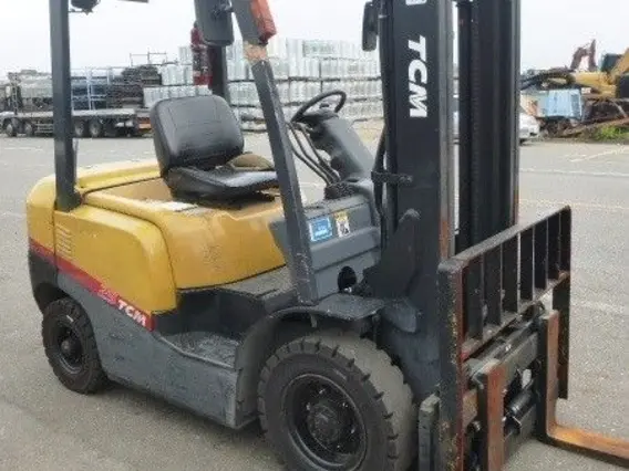 Вилочный погрузчик TCM FD25T3Z  б/у