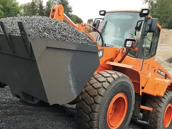 Фронтальный погрузчик Doosan DL 250 2018 года новый