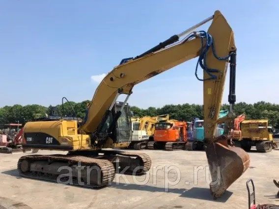 Экскаватор Caterpillar 320 б/у фото 3