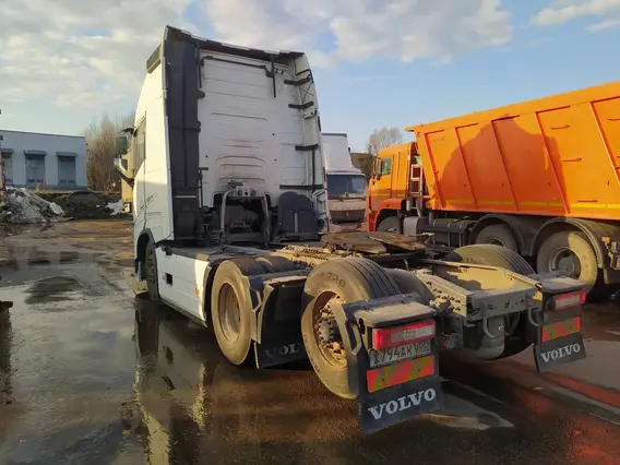 Седельный тягач Volvo FH 2021 года б/у фото 6