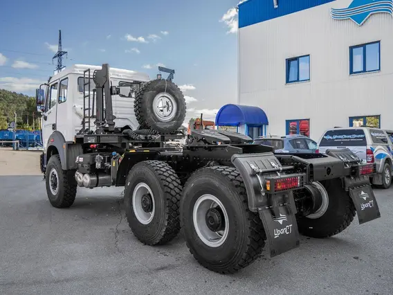 Тягач beiben 3343SA 2025 года новый фото 2