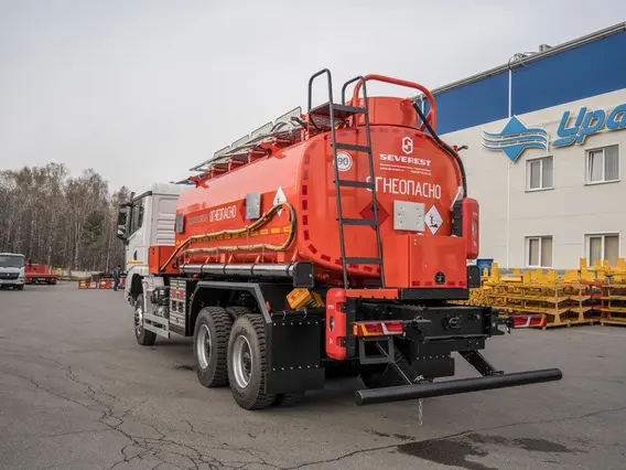 Автотопливозаправщик Shacman SX32586V385 2025 года новый фото 2