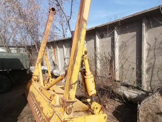 Трактор гусеничный СИЗ Т10СТМ.0101 2022 года б/у фото 12
