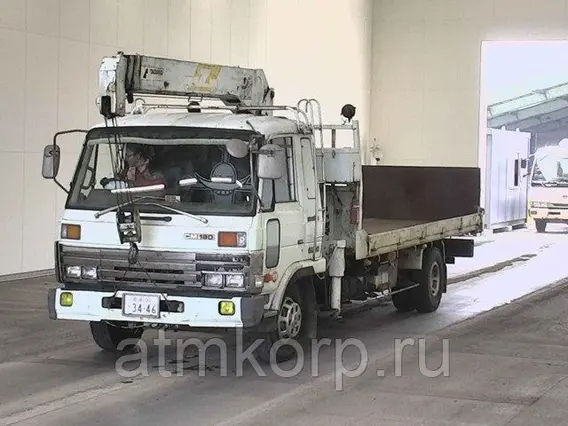 Бортовой Nissan Truck б/у