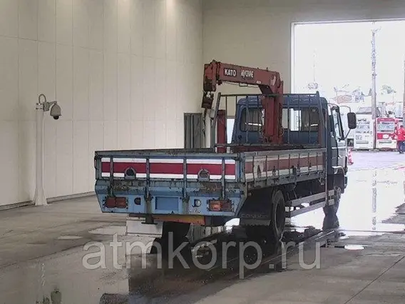 Бортовой Nissan Truck  б/у фото 2