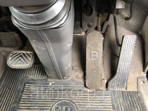 Бортовой Nissan Truck  б/у фото 5