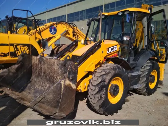 Экскаватор-погрузчик JCB 3CX 2017 года б/у