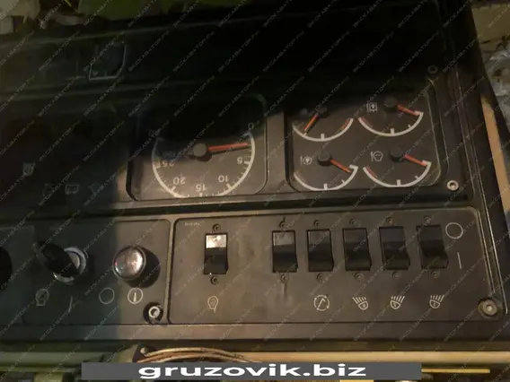 Бульдозер Caterpillar D9 2000 года б/у