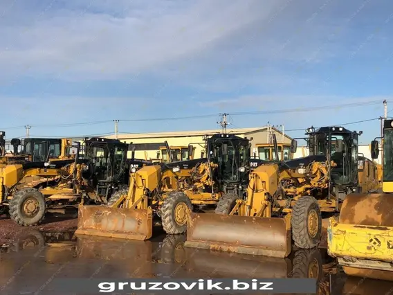 Грейдер Caterpillar 140 2014 года б/у