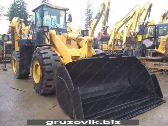Фронтальный погрузчик SEM 656D 2015 года б/у