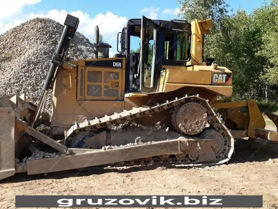 Бульдозер Caterpillar D6 2015 года б/у