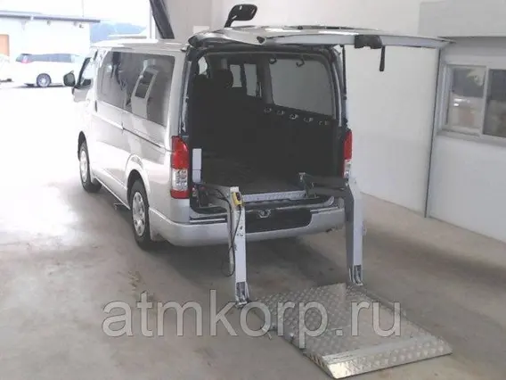 Микроавтобус Toyota HIACE VAN  б/у