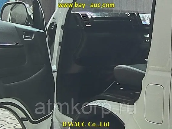 Микроавтобус Toyota HIACE VAN б/у фото 4