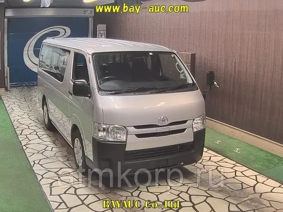 Микроавтобус Toyota HIACE VAN  б/у