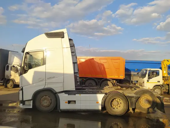Седельный тягач Volvo FH 2021 года б/у фото 5
