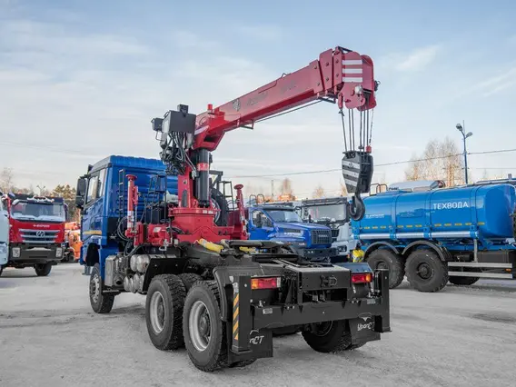 Тягач с КМУ Shacman SX32586V385 2025 года новый фото 4