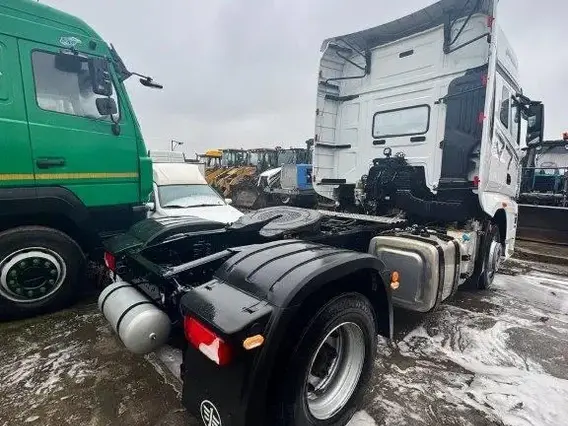 Седельный тягач FAW J7 2023 года б/у фото 7