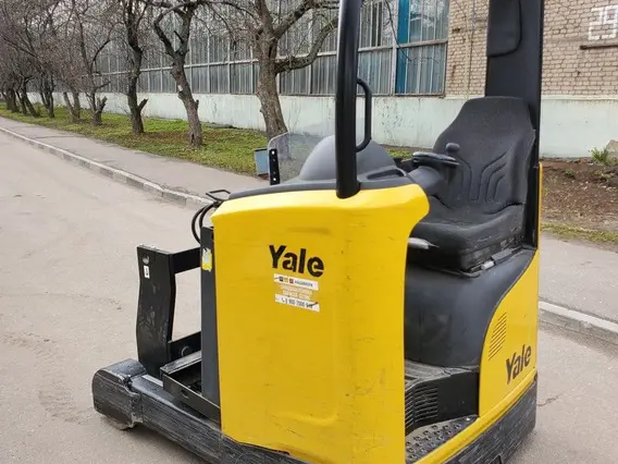 Штабелер Yale MR 2016 года б/у