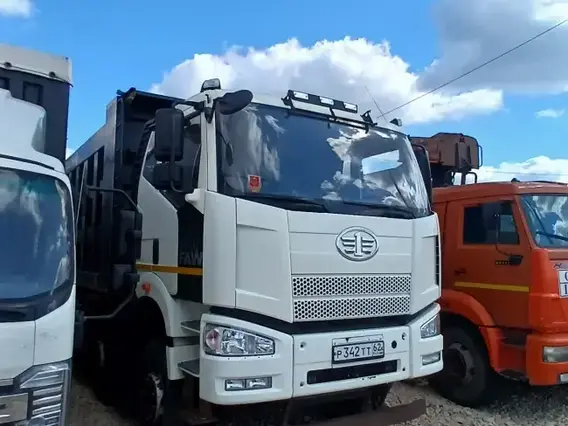 Самосвал FAW J6 2022 года б/у