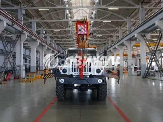 Автокран Урал 5557  б/у