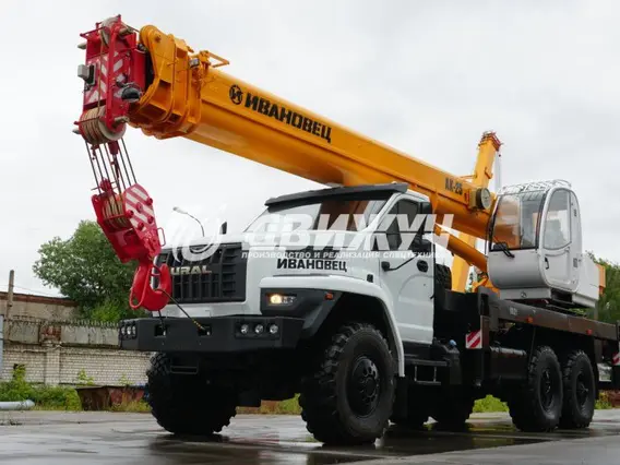Автокран Урал 4320 NEXT  б/у фото 2