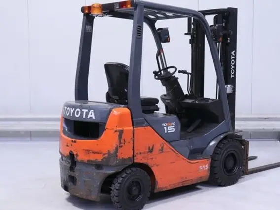 Вилочный погрузчик Toyota 62-8FDF15  б/у