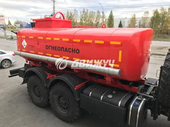 Нефтевоз Камаз 43118 б/у фото 4