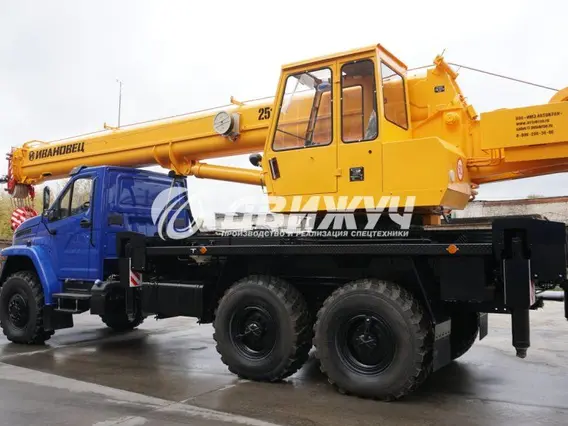 Автокран Урал 4320 NEXT  б/у фото 4