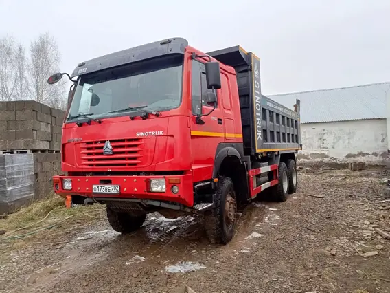 Самосвал Howo HW76 2023 года б/у фото 2