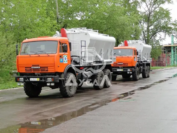 Дорожно-уборочный автомобиль Камаз 43118 б/у