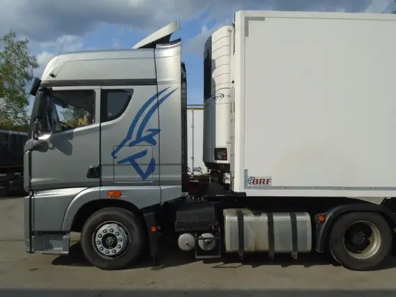 Седельный тягач FAW JH6 2023 года б/у фото 8