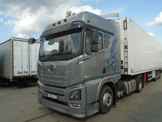 Седельный тягач FAW JH6 2023 года б/у фото 4
