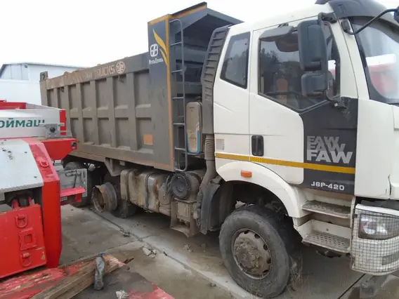 Самосвал FAW J6 2023 года б/у фото 3