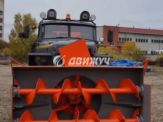 Дорожно-уборочный автомобиль Шнекороторный снегоочиститель двухмоторный  б/у фото 2