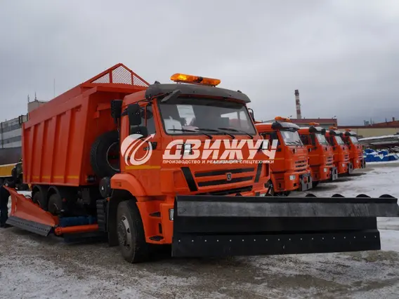 Дорожно-уборочный автомобиль Камаз 65207  б/у