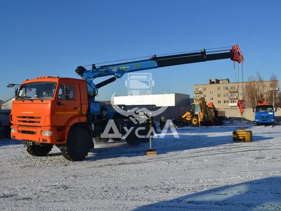 Тягач с КМУ Камаз 43118  б/у