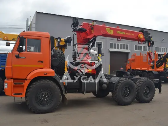 Тягач с КМУ Камаз 43118  б/у