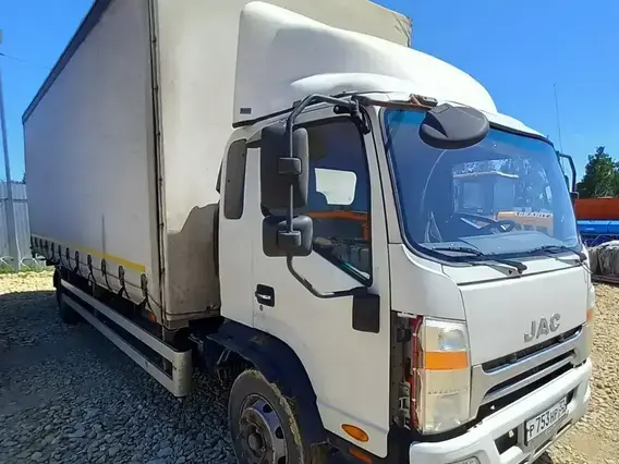 Тентованный грузовик JAC N120 2022 года б/у фото 4
