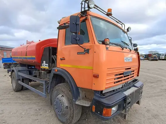 Дорожно-уборочный автомобиль Камаз 43253 2022 года б/у фото 2
