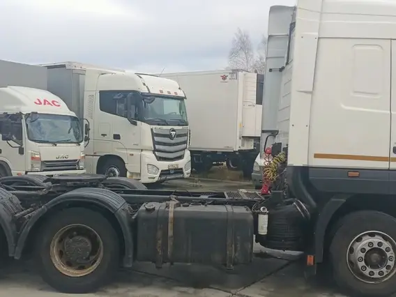 Седельный тягач МАЗ 6430E8 2021 года б/у фото 2
