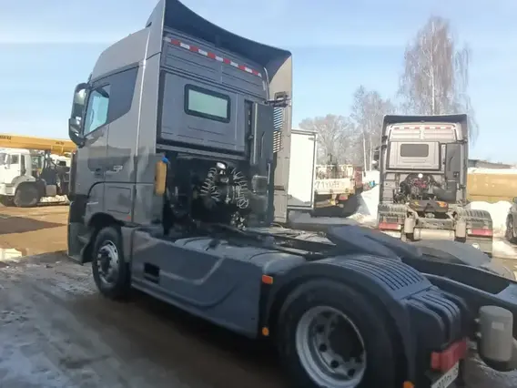 Седельный тягач Foton Auman EST A 2023 года б/у фото 5