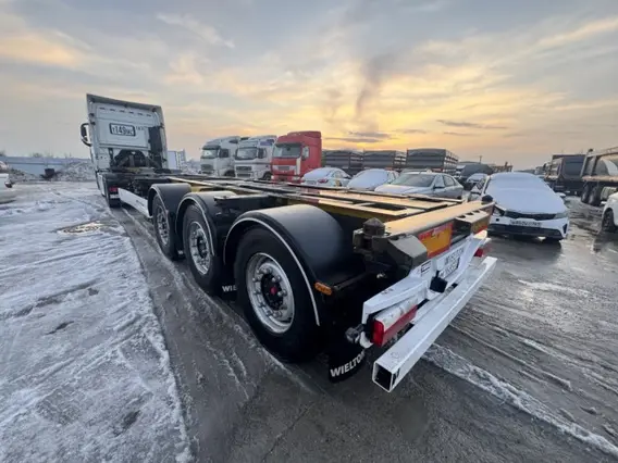 Полуприцеп-контейнеровоз WIELTON NS3R 2022 года б/у