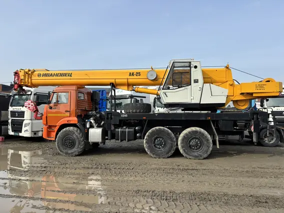 Автокран Камаз 43118 Ивановец КС-45717К 2022 года б/у фото 5